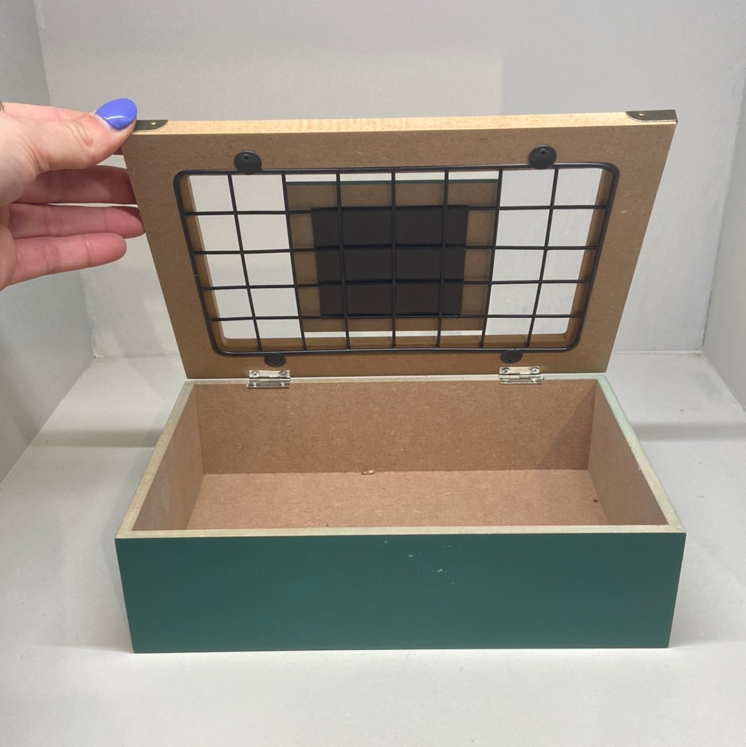 MAIUGUALI SCATOLA TE LEGNO