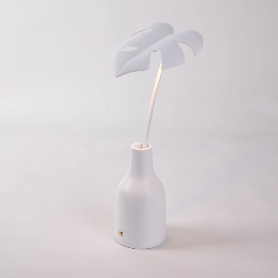 Seletti Lampada in resina e metallo Leave 1 – Homeproject012 Design Store
